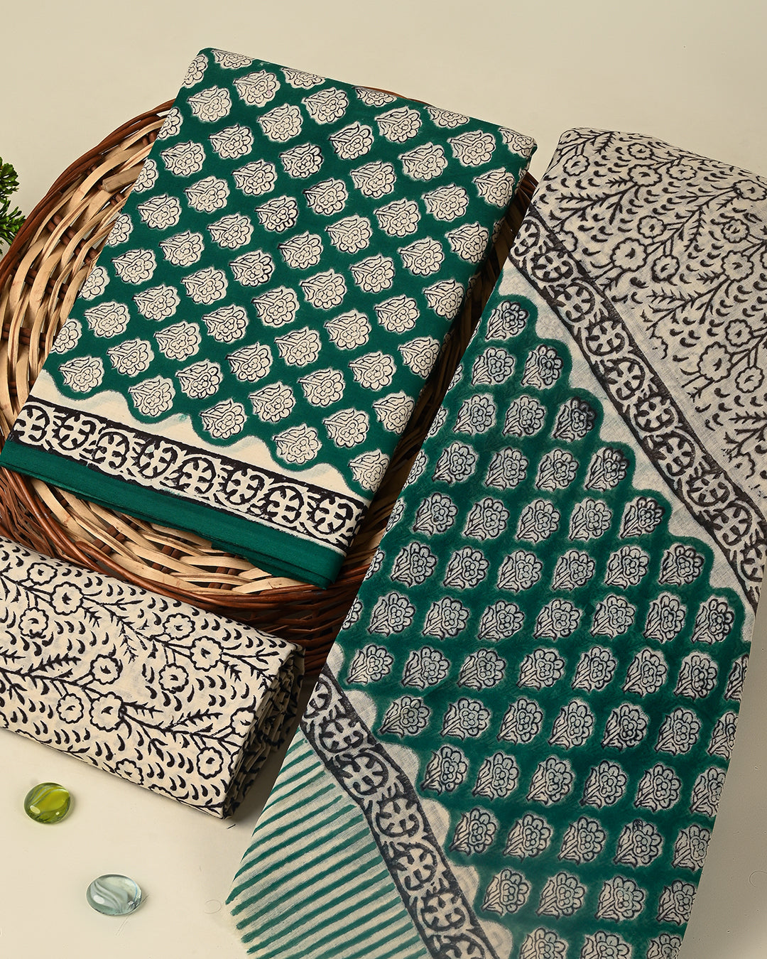 Traditional Sanganeri Printed Cotton Suit With Cotton Dupatta (BSCOTMU96)