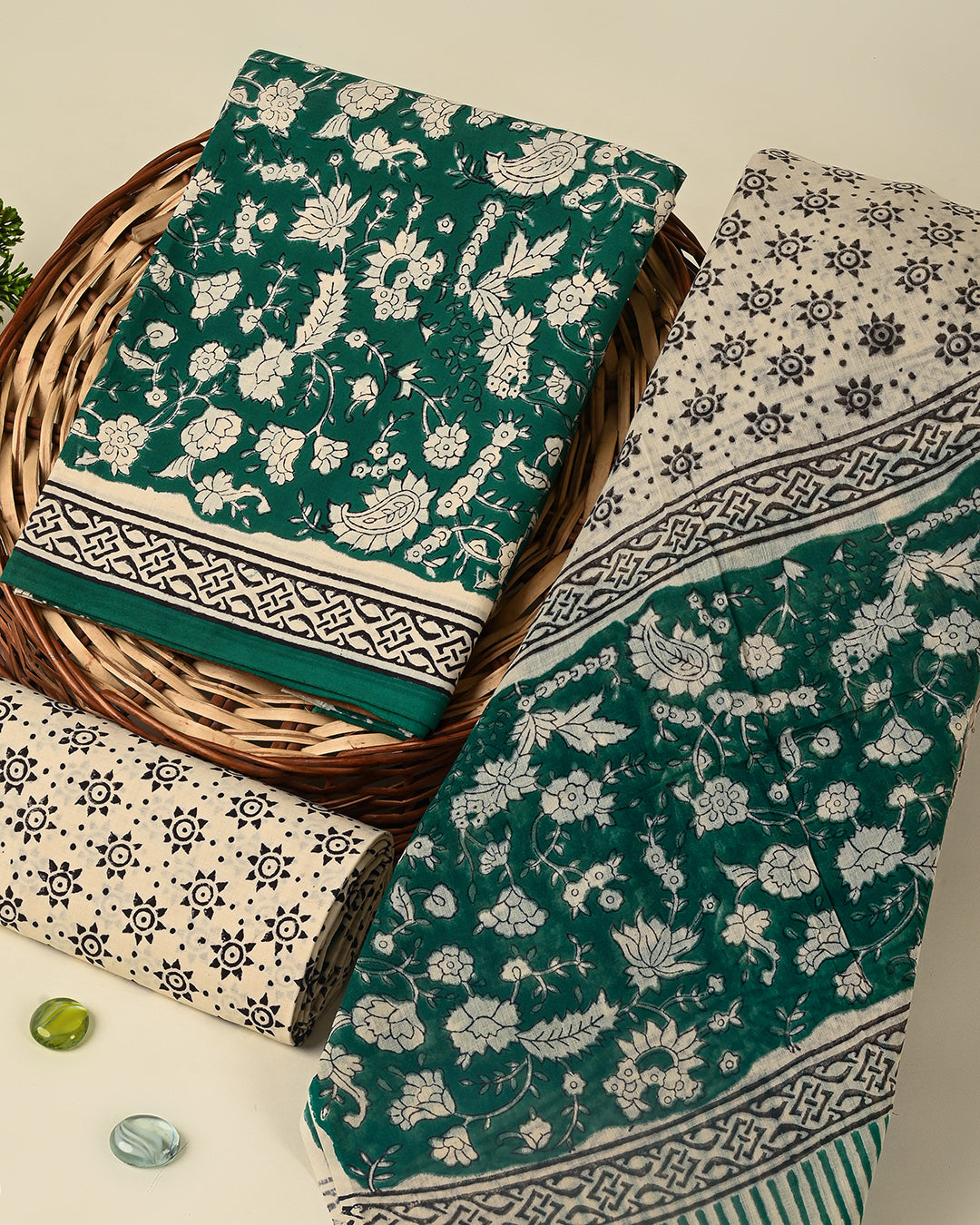 Traditional Sanganeri Printed Cotton Suit With Cotton Dupatta (BSCOTMU100)