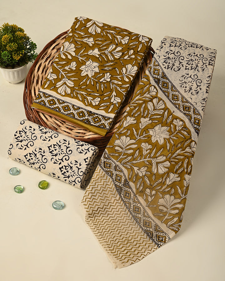 Elegant Sanganeri Printed  Cotton Suit With Cotton Dupatta (BSCOTMU112)