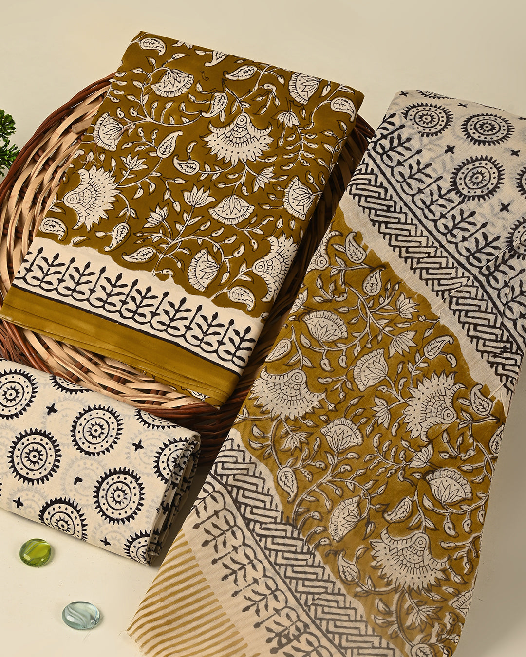 Traditional Sanganeri Printed  Cotton Suit With Cotton Dupatta (BSCOTMU113)