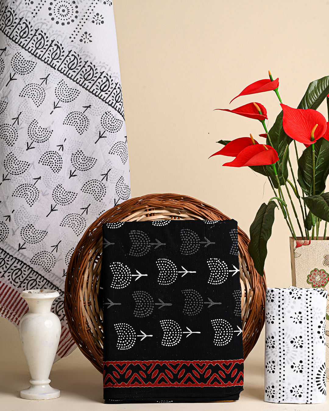 Classy Black And White Print Cotton Suit With Mulmul Dupatta (BSCOTMU33)